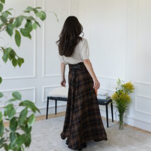 Alternative view of Elegantes Wool Maxi Brown Plaid Skirt with Satin Tie and High Waist