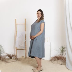 Alternative view of Elegantes Linen Maternity Midi Dress with Short Sleeves and Lässiges Fit